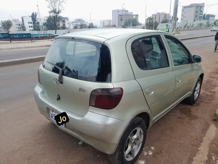 Toyota Vitz 2001 – photo 3