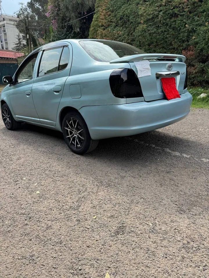 Toyota Platz 2005 Automatic – photo 3