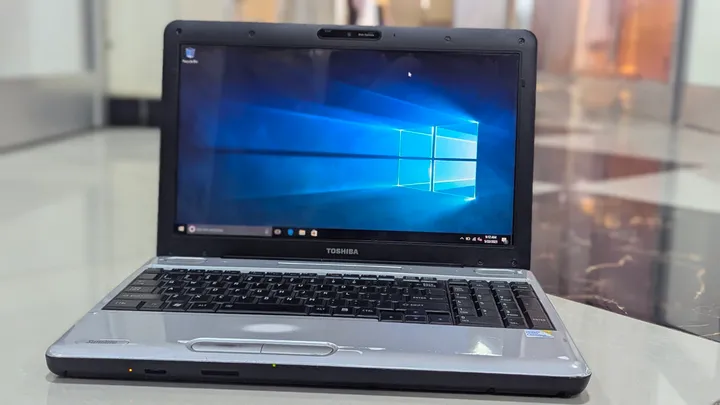 Toshiba 15.6 Inch 4GB 160GB Laptop – photo 5