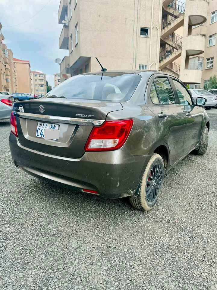Suzuki Dezire 2022 Automatic – photo 7