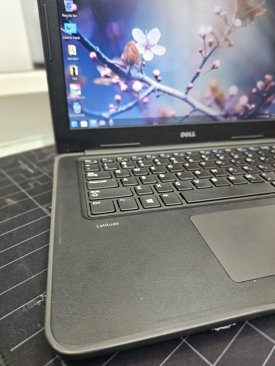 Dell Latitude 3380 i5 8GB 256GB – photo 3