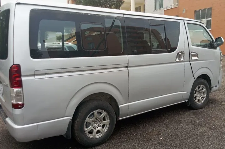 Toyota Abadula 2007 Automatic – photo 4