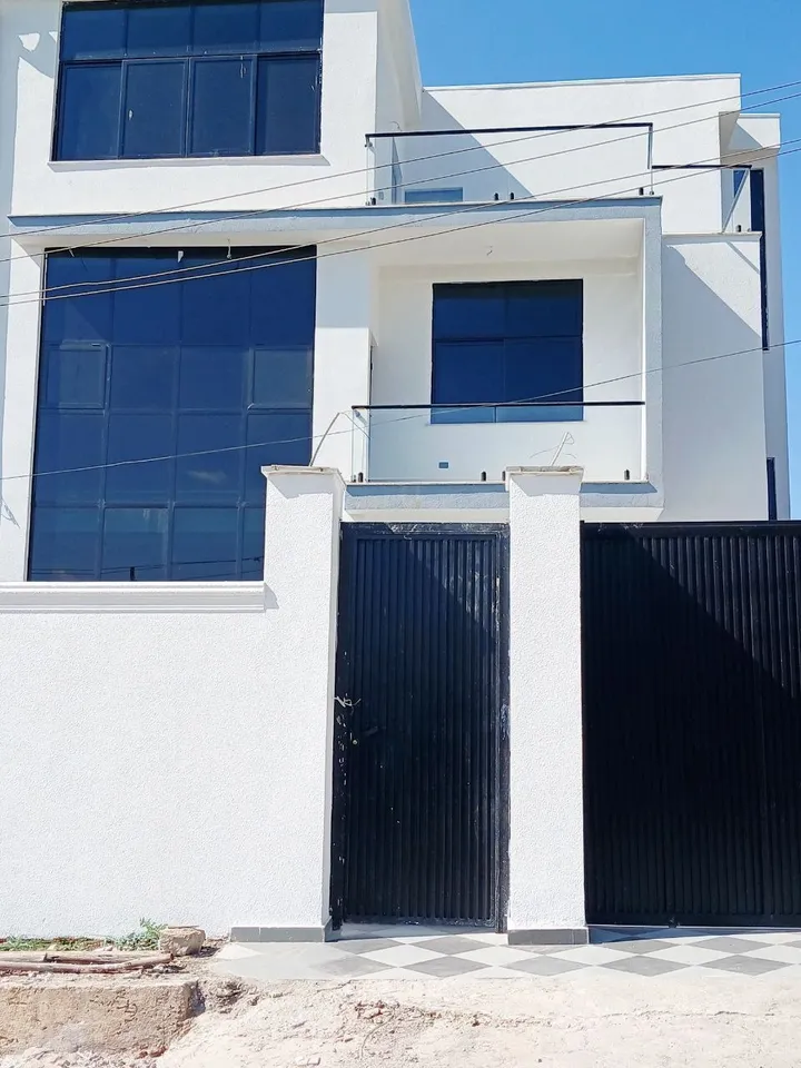 New G+2 House 7 Bedrooms – photo 3