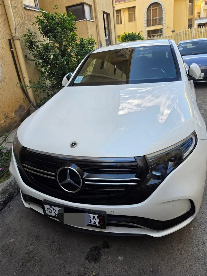 Mercedes-Benz EQC 400 4Matic 2022 – photo 7