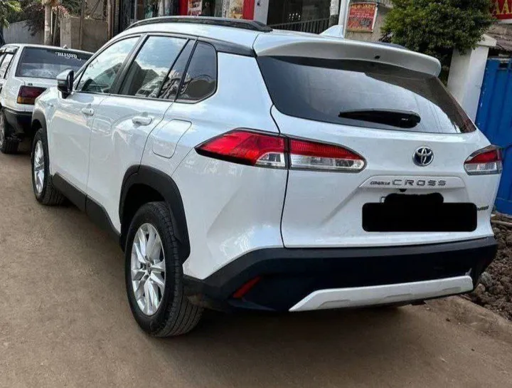 Toyota Corolla Cross Hybrid 2023 – photo 5