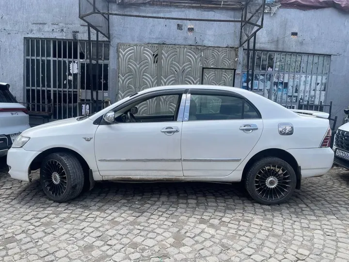 Toyota Corolla Automatic Sedan – photo 3