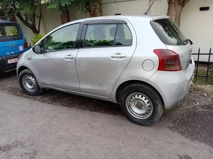 Toyota Yaris 2008 Automatic – photo 3