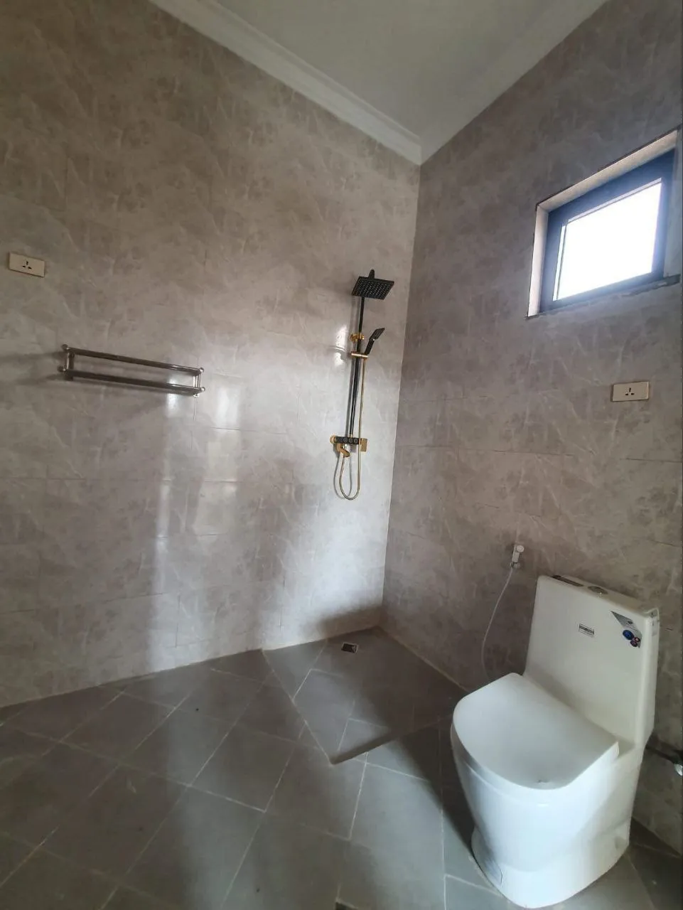 Villa House for Sale in Ayat – photo 10