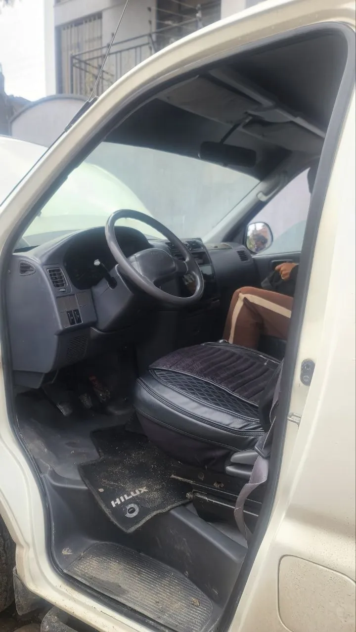 Toyota Hiace Cargo Van 2003 – photo 8