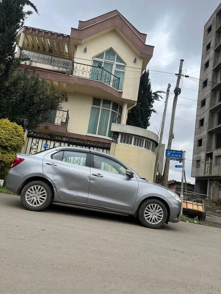 Suzuki Dzire 2022 Automatic – photo 4