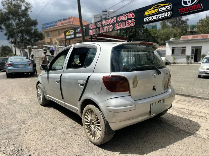 Toyota Vitz 2002 Automatic – photo 4