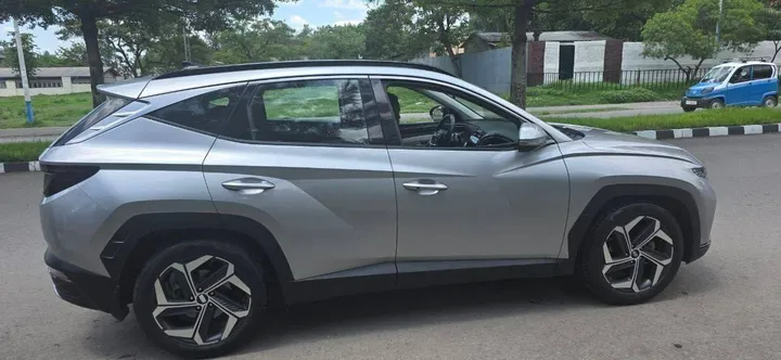 Hyundai Tucson 2022 Silver SUV – photo 6