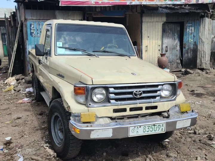 Toyota Land Cruiser Single Cabin 2004 – photo 6