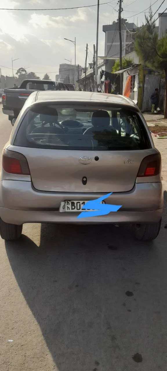 Toyota Vitz 2001 Automatic 1.0L – photo 5