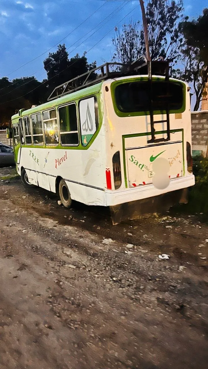 2007 Model Minibus Factory Paint – photo 3