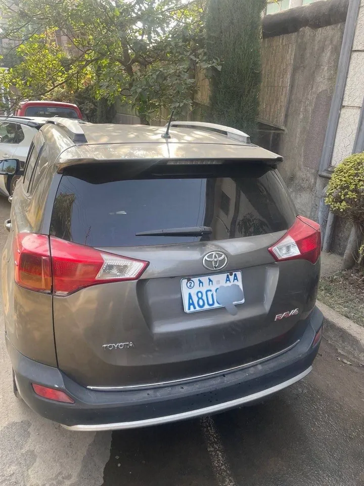 Toyota Rav4 2015 4WD Automatic – photo 3
