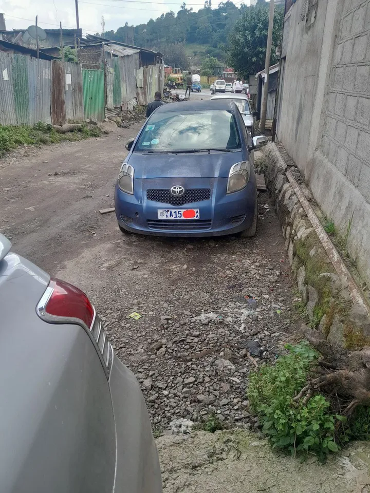 Toyota Yaris Compact 2006 Manual – photo 4