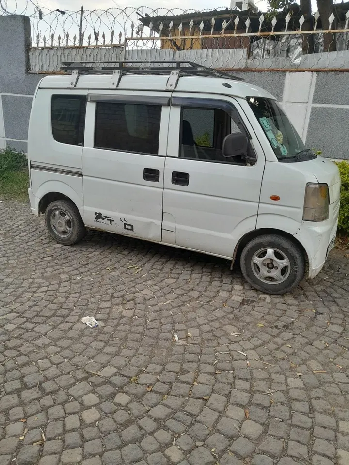 Suzuki Manual Van 2012 – photo 3