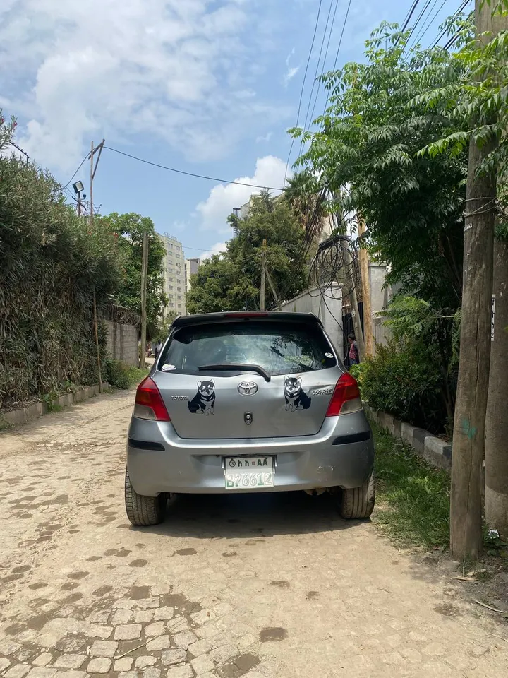 Toyota Yaris Compact 2008 Automatic – photo 6