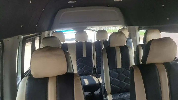 2016 Toyota Hiace Van – photo 6