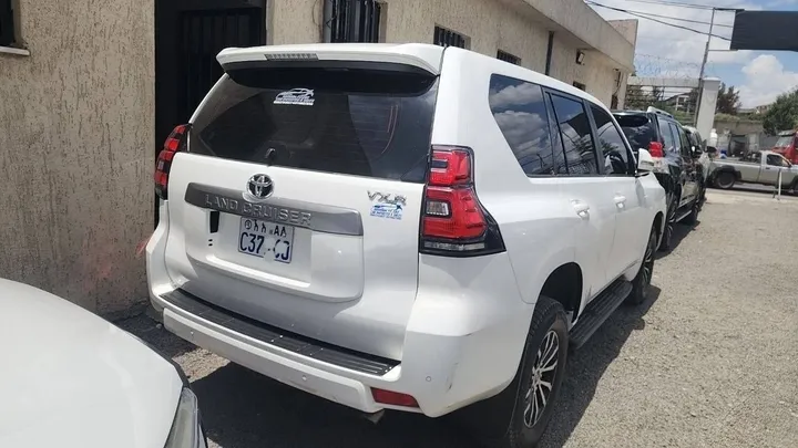Toyota Prado 2022 Automatic Full-Option – photo 5
