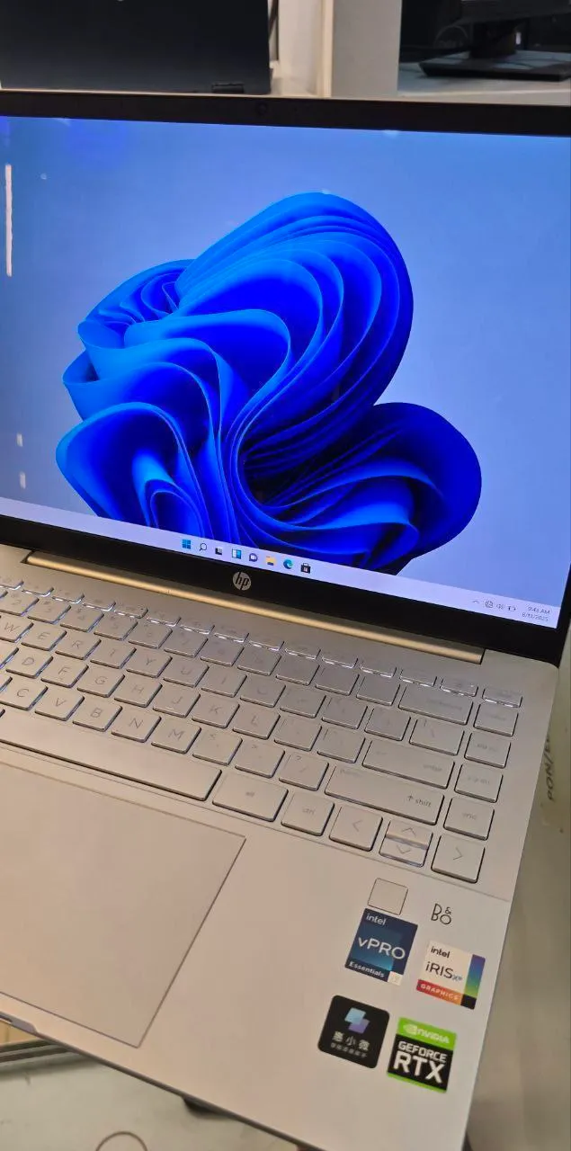 HP Pavilion Plus i7 RTX 2050 Laptop – photo 3