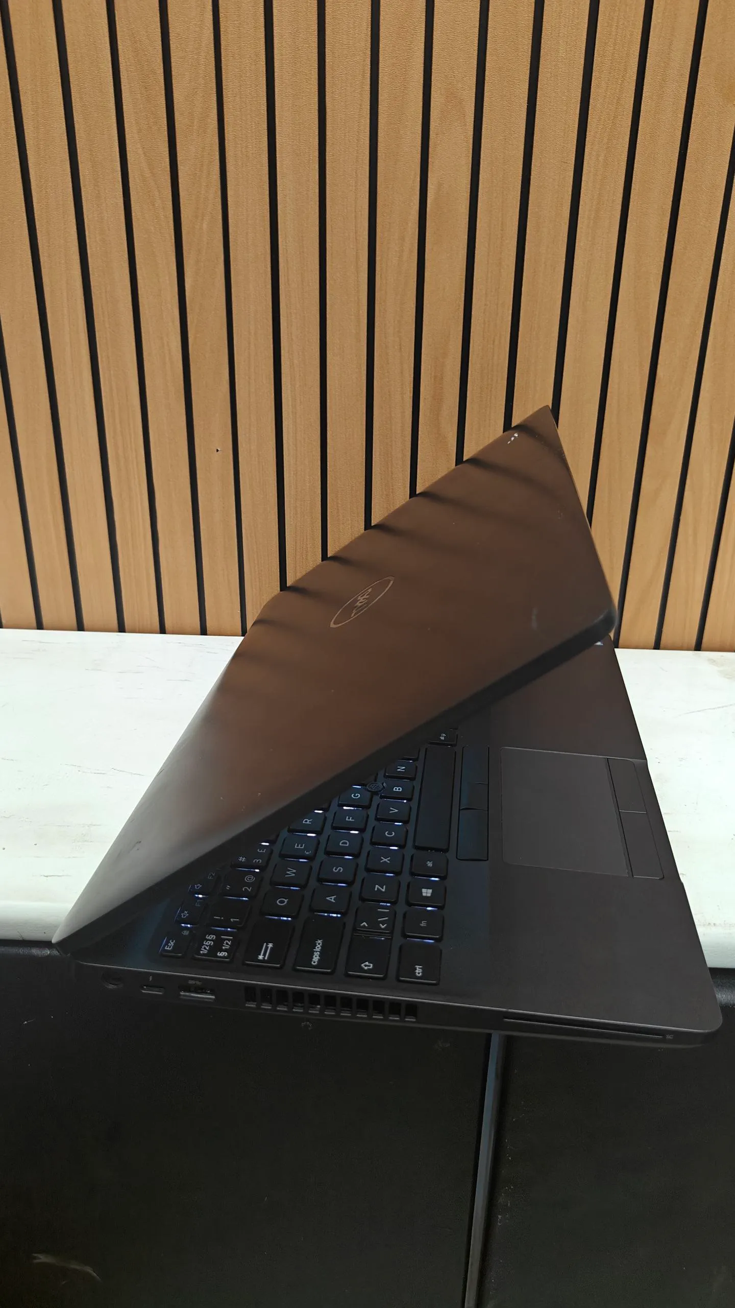 Dell Latitude 5501 i7 Laptop – photo 4