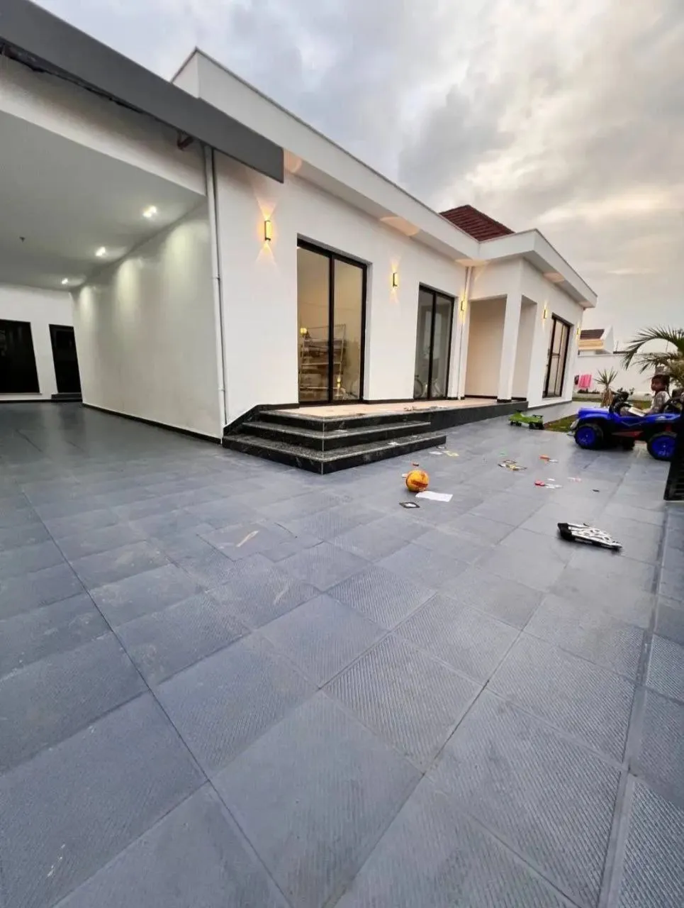 Modern 4 Bedroom Villa in Tafo – photo 5