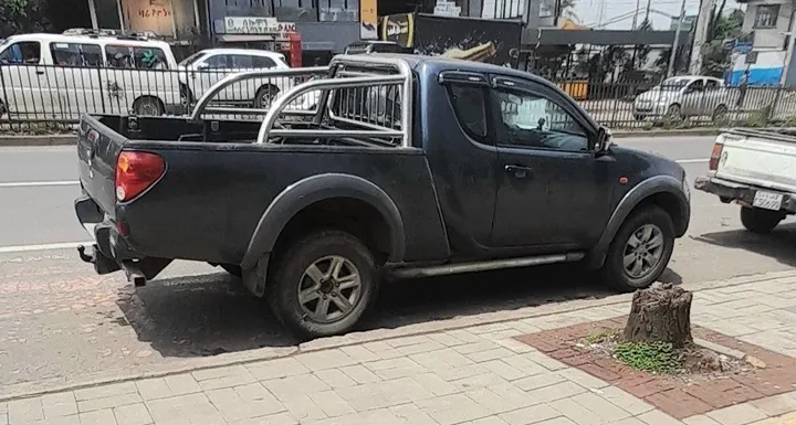 Mitsubishi Pickup 2007 Manual – photo 4