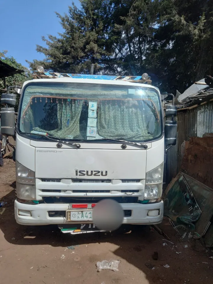 Isuzu Obama Truck 2016 – photo 3