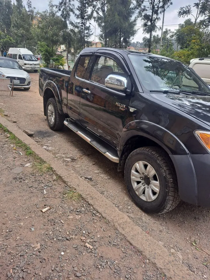 Toyota Hilux Pickup 2006 – photo 4