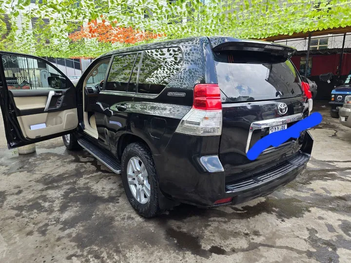 Toyota Landcruiser Prado 2013 – photo 3