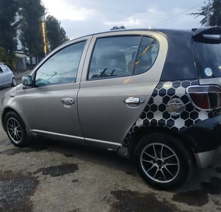 Toyota Vitz 2001 Automatic – photo 5