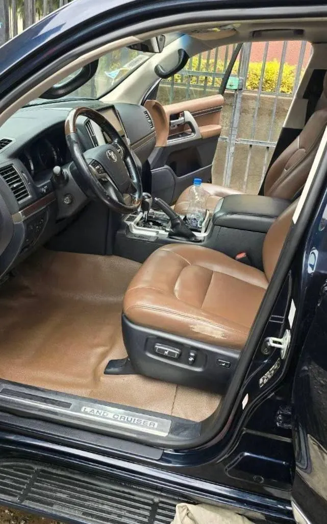 Toyota Land Cruiser VXR 2017 Diesel – photo 5
