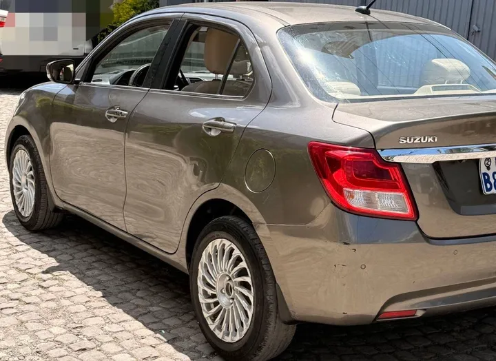 Suzuki Dzire 2022 Automatic – photo 4