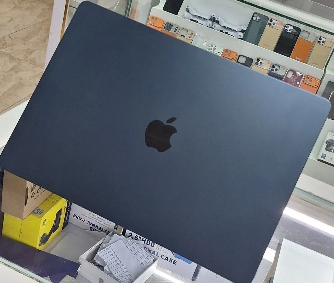 Apple MacBook M4 Air 15.3 Inch – photo 4