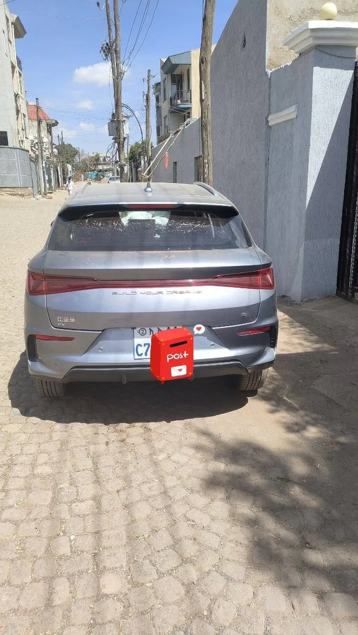 BYD e2 2024 Flying Hatchback – photo 4