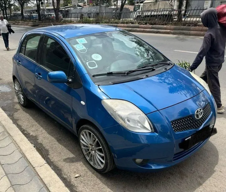 Toyota Yaris Compact 2006 – photo 4