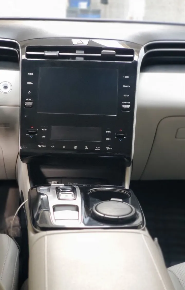 Hyundai Tucson 2023 SUV – photo 5