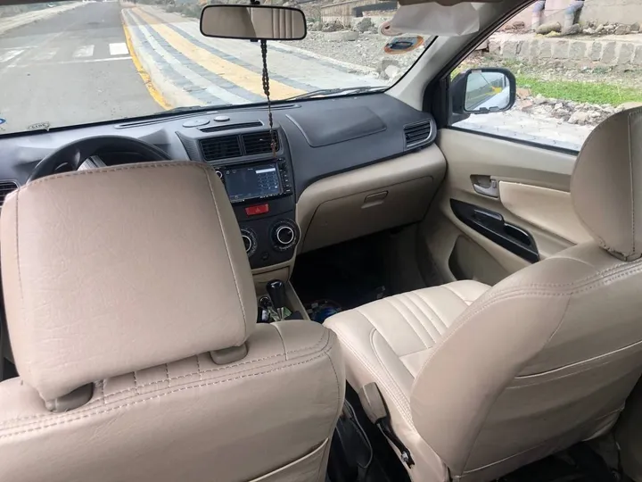 Toyota Avanza 2012 Automatic – photo 5