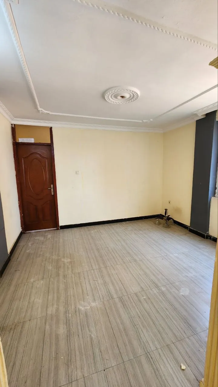 One Bedroom Summit Condominium 47sqm – photo 9