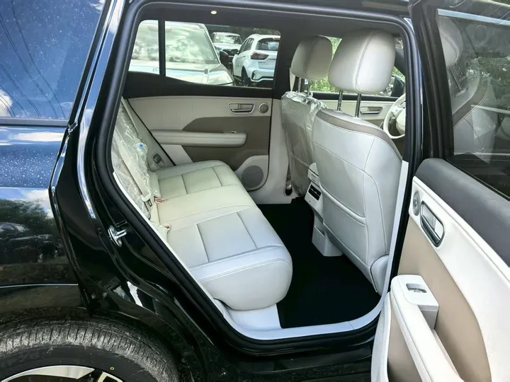 Toyota BZ3X Sport Range 2025 – photo 5