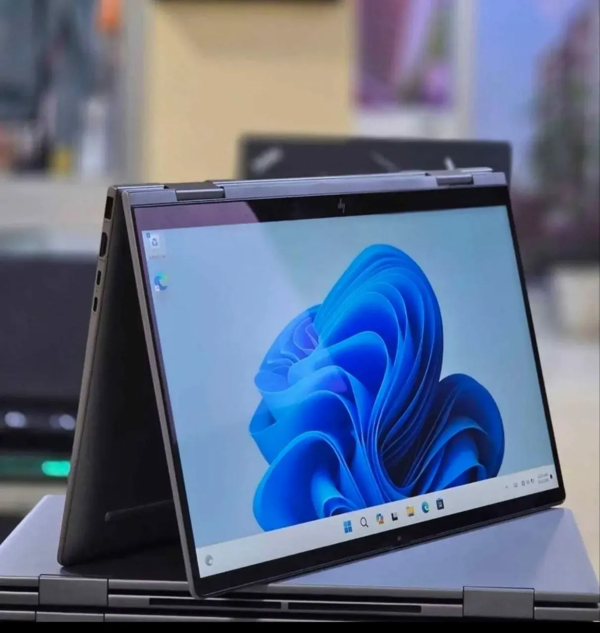 HP Envy x360 Ultra 7 Laptop – photo 3