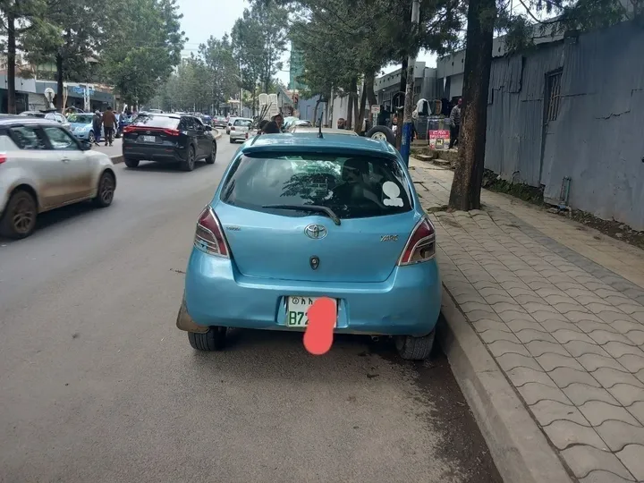 Toyota Yaris Compact 2006 Automatic – photo 3