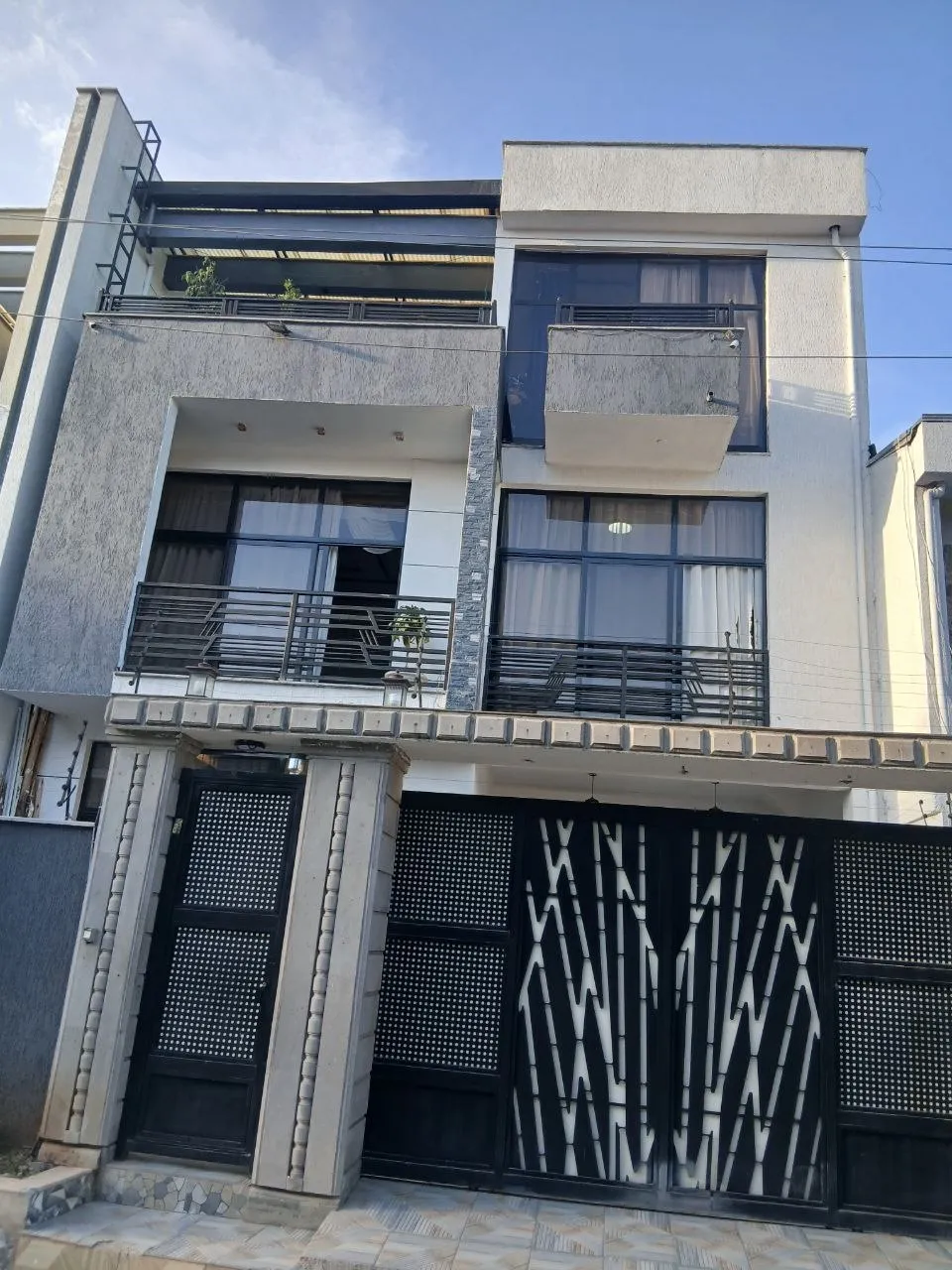 Modern G+2 Residential House – photo 3