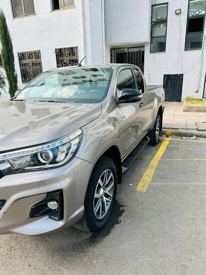 Toyota Hilux Revo 2020 Manual Diesel – photo 3