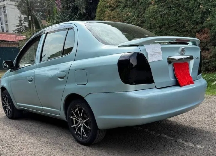 Toyota Platz 2005 Automatic – photo 5