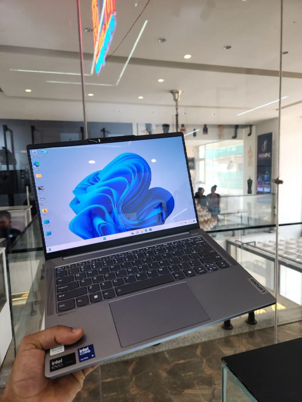 Lenovo IdeaPad Ultra 9 Laptop – photo 3