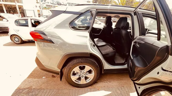 Toyota Rav4 2020 4WD – photo 6
