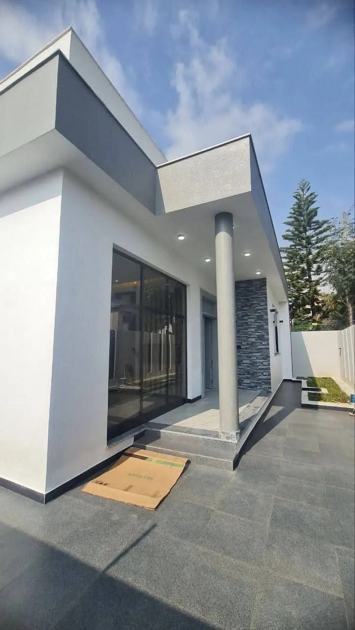 300 Sqm House for Sale in Ayat – photo 3